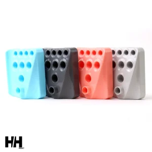 Beauty-ver maintaining a tattoo ink tank-2